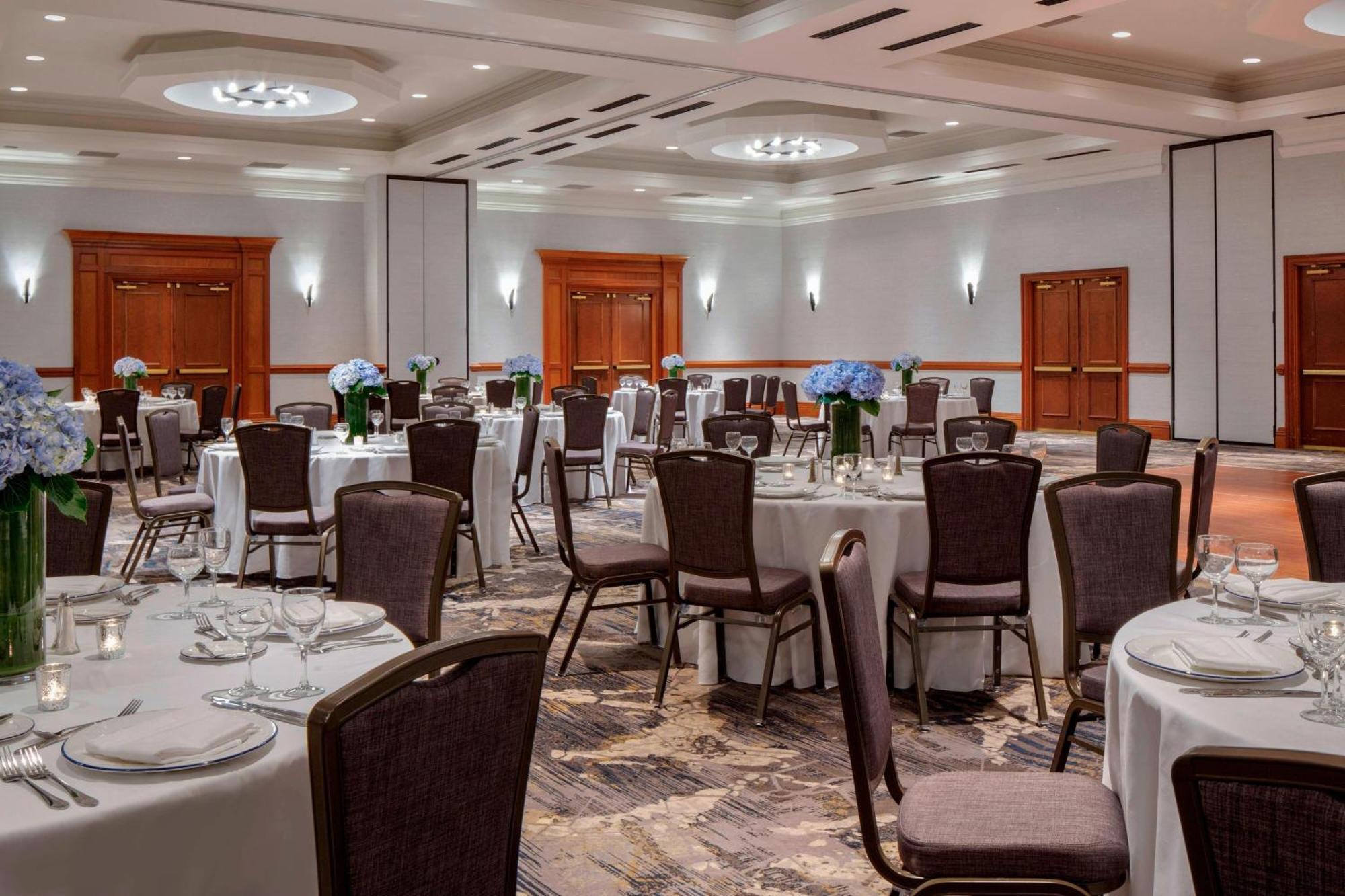 Marriott Dallas Las Colinas Irving Exterior photo